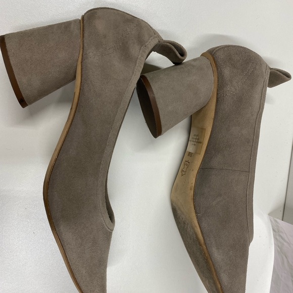 Tory Burch Elizabeth Beige / Brown Suede Pumps 9.5 Women - Picture 2 of 7